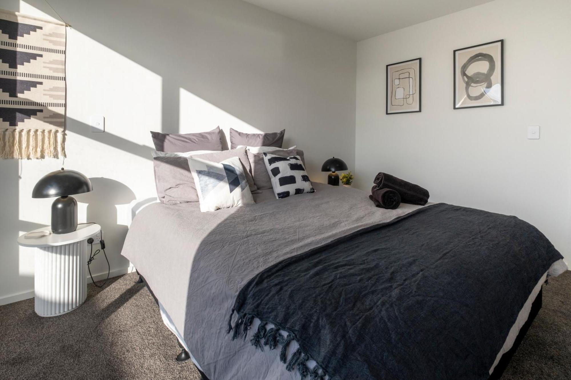 Apartment Luxury 2 Bed Townhome In Cbd