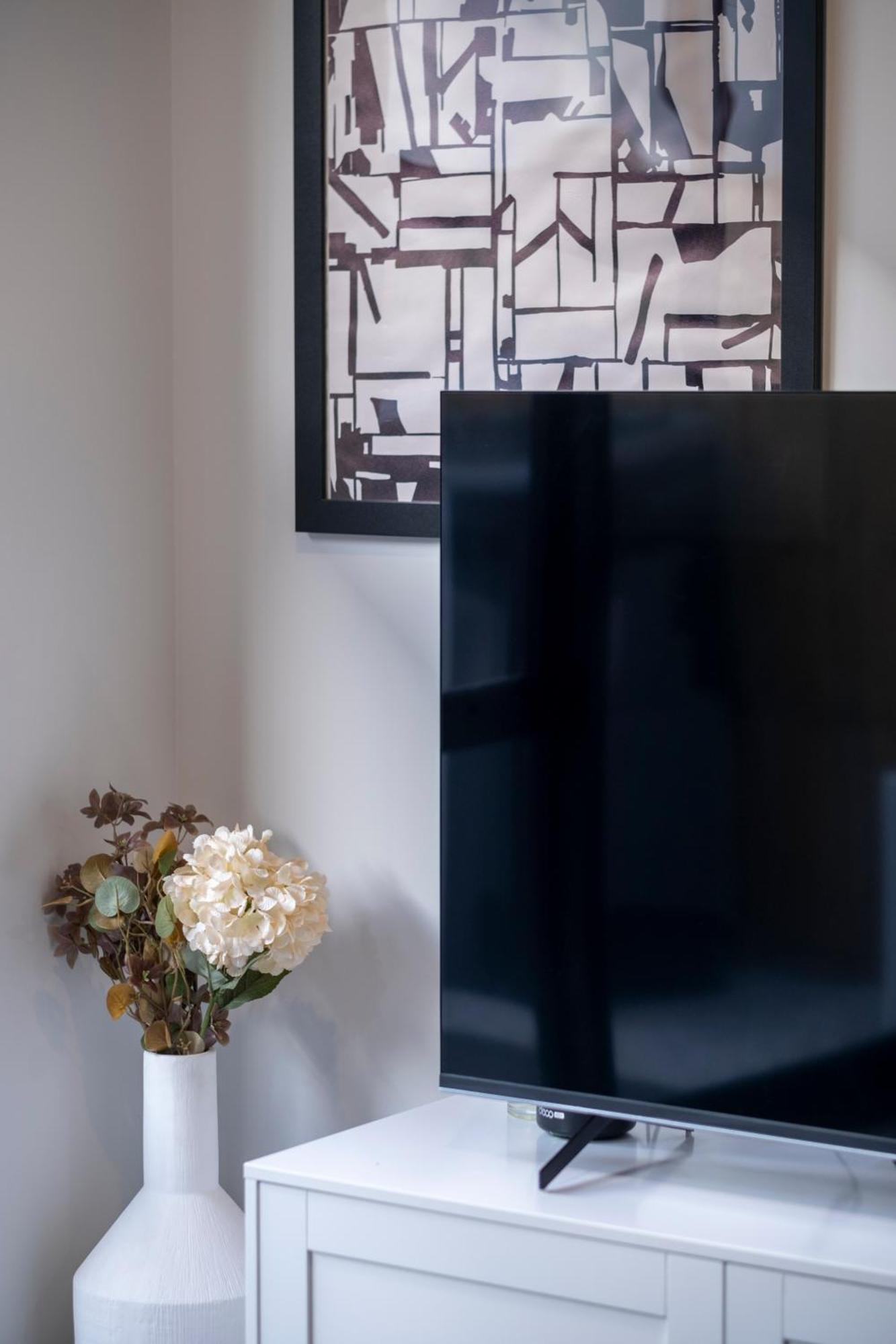 Luxury 2 Bed Townhome In Cbd * Christchurch