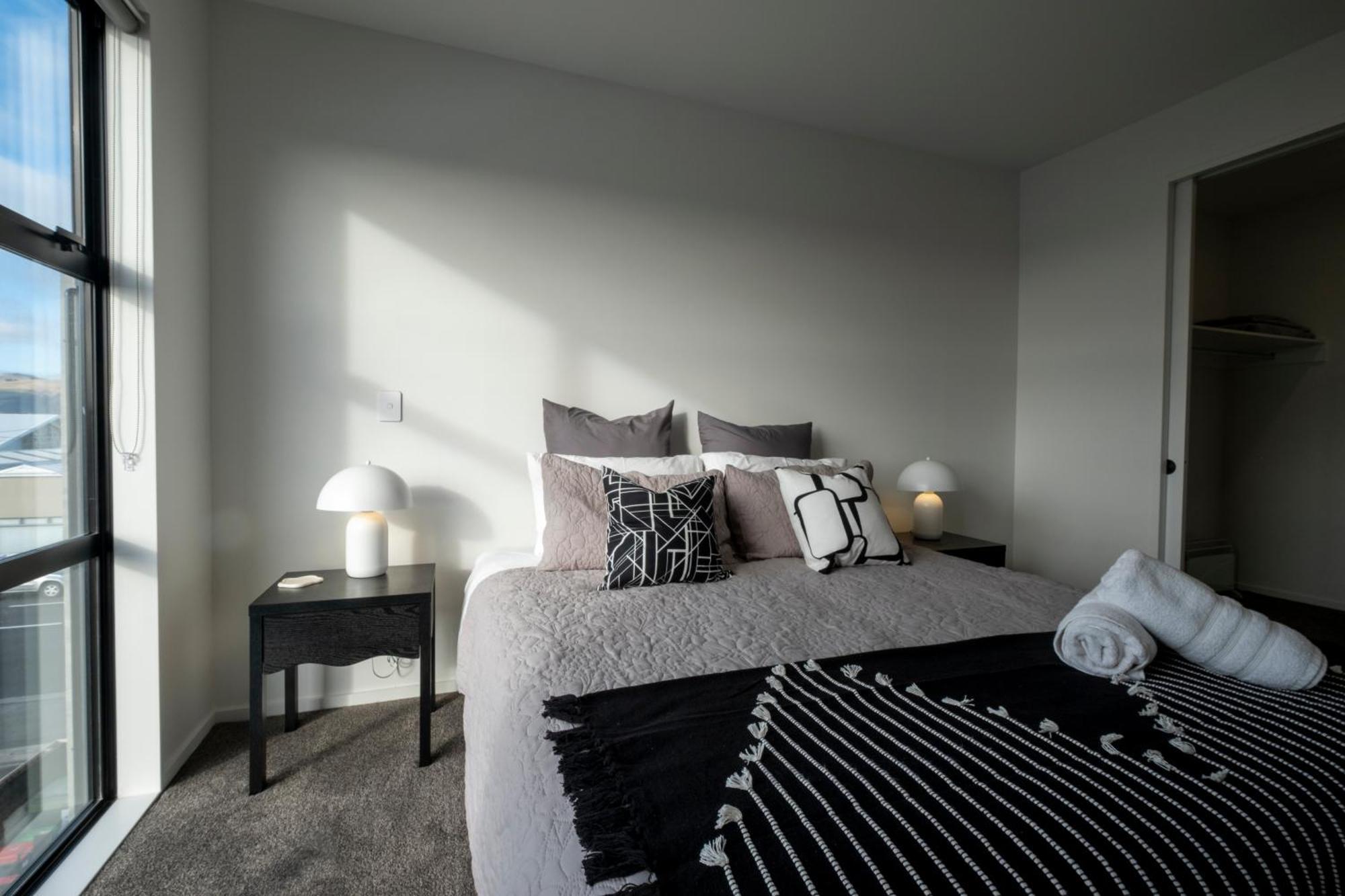Apartment Luxury 2 Bed Townhome In Cbd