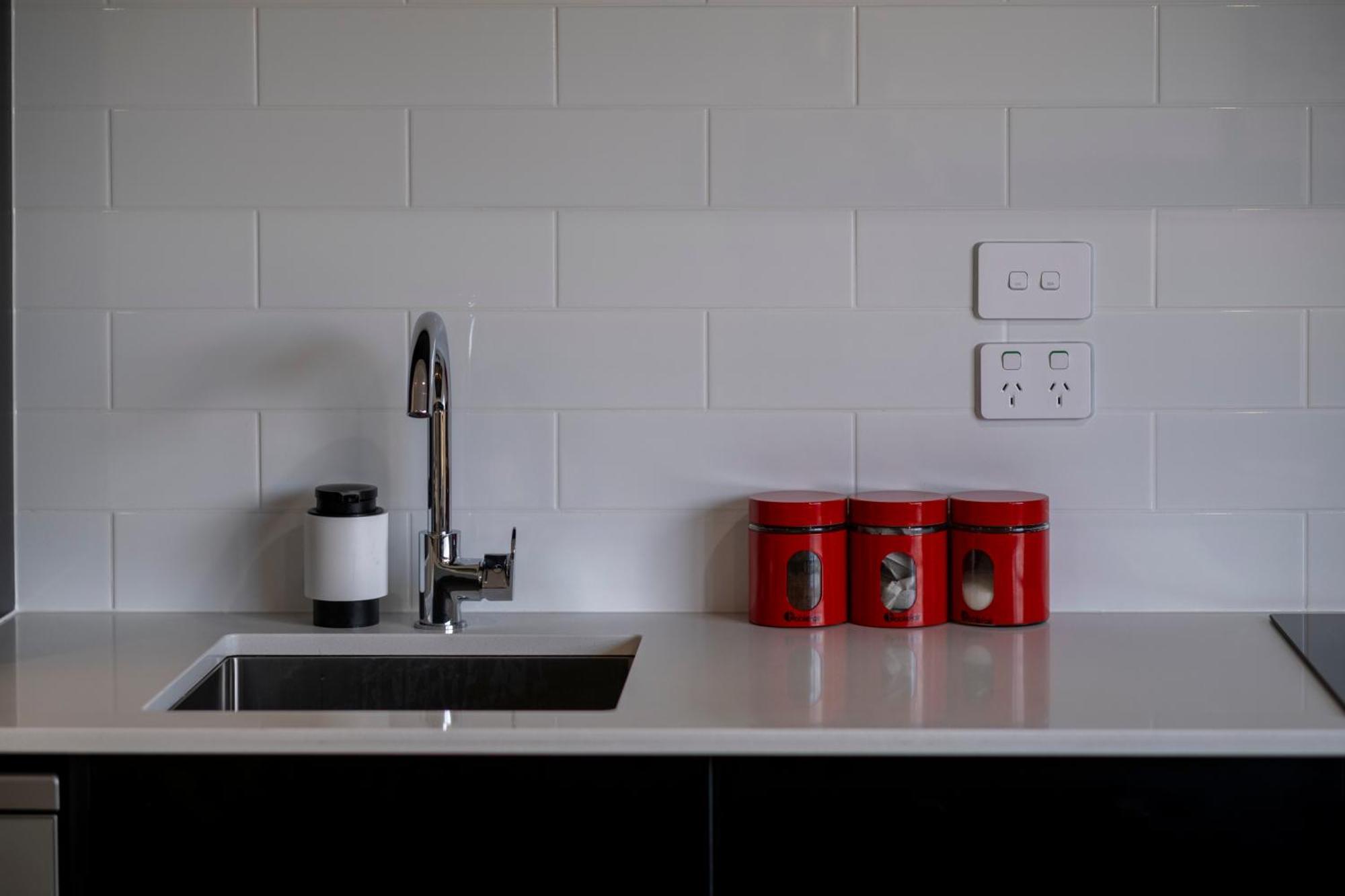 Luxury 2 Bed Townhome In Cbd * Christchurch