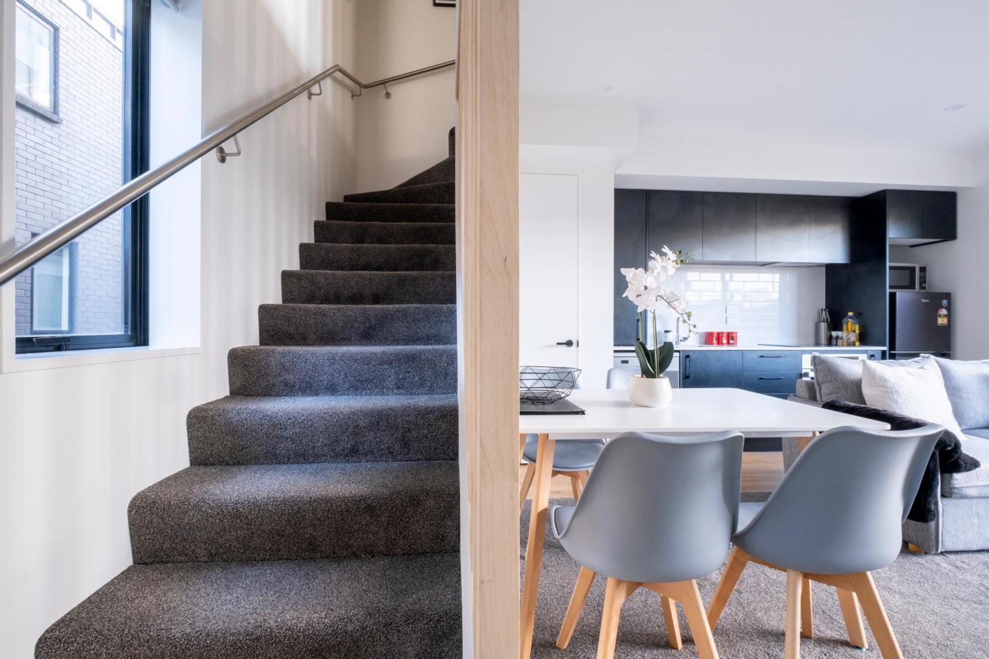 Luxury 2 Bed Townhome In Cbd Christchurch
