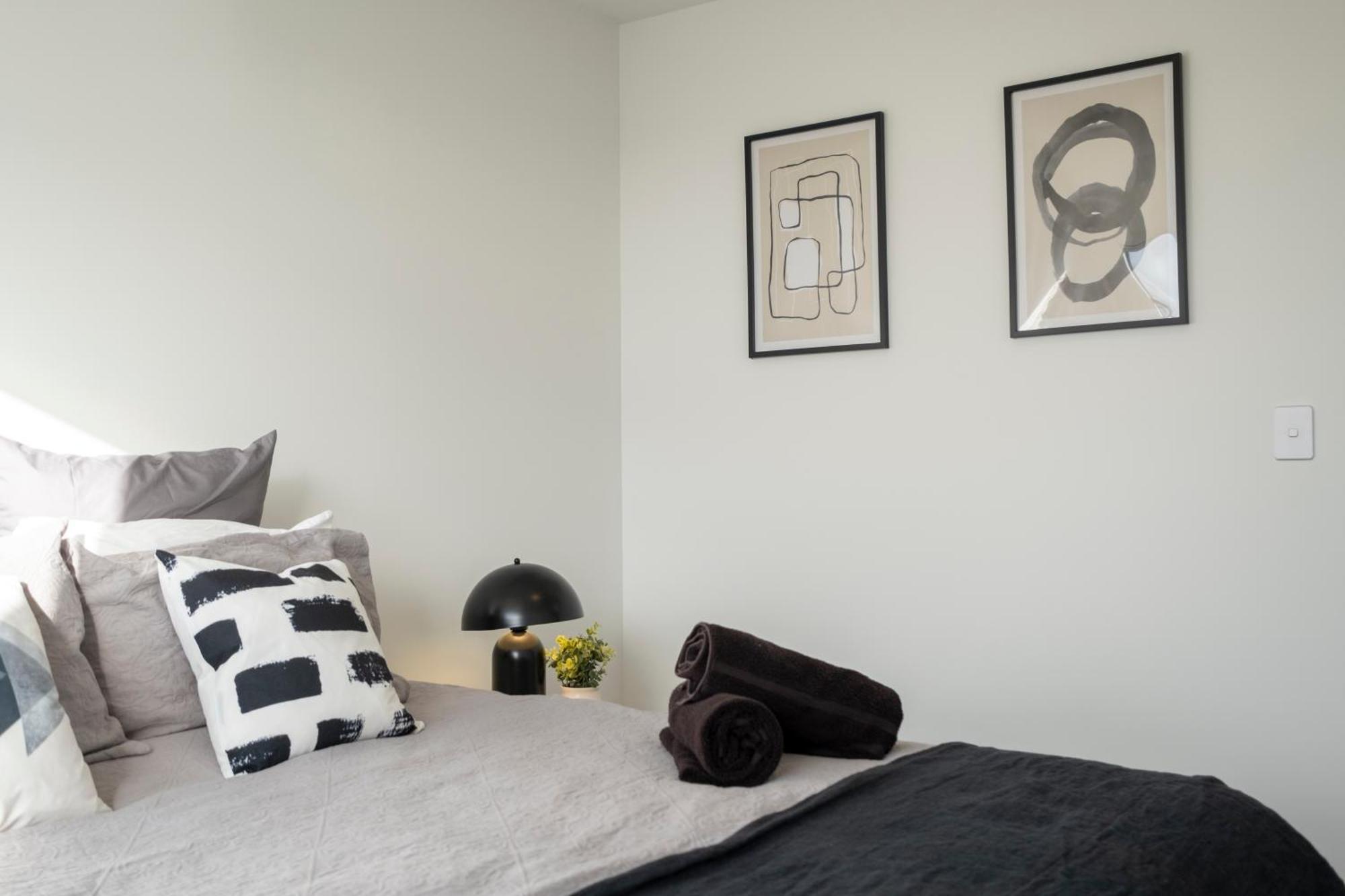 Luxury 2 Bed Townhome In Cbd Christchurch